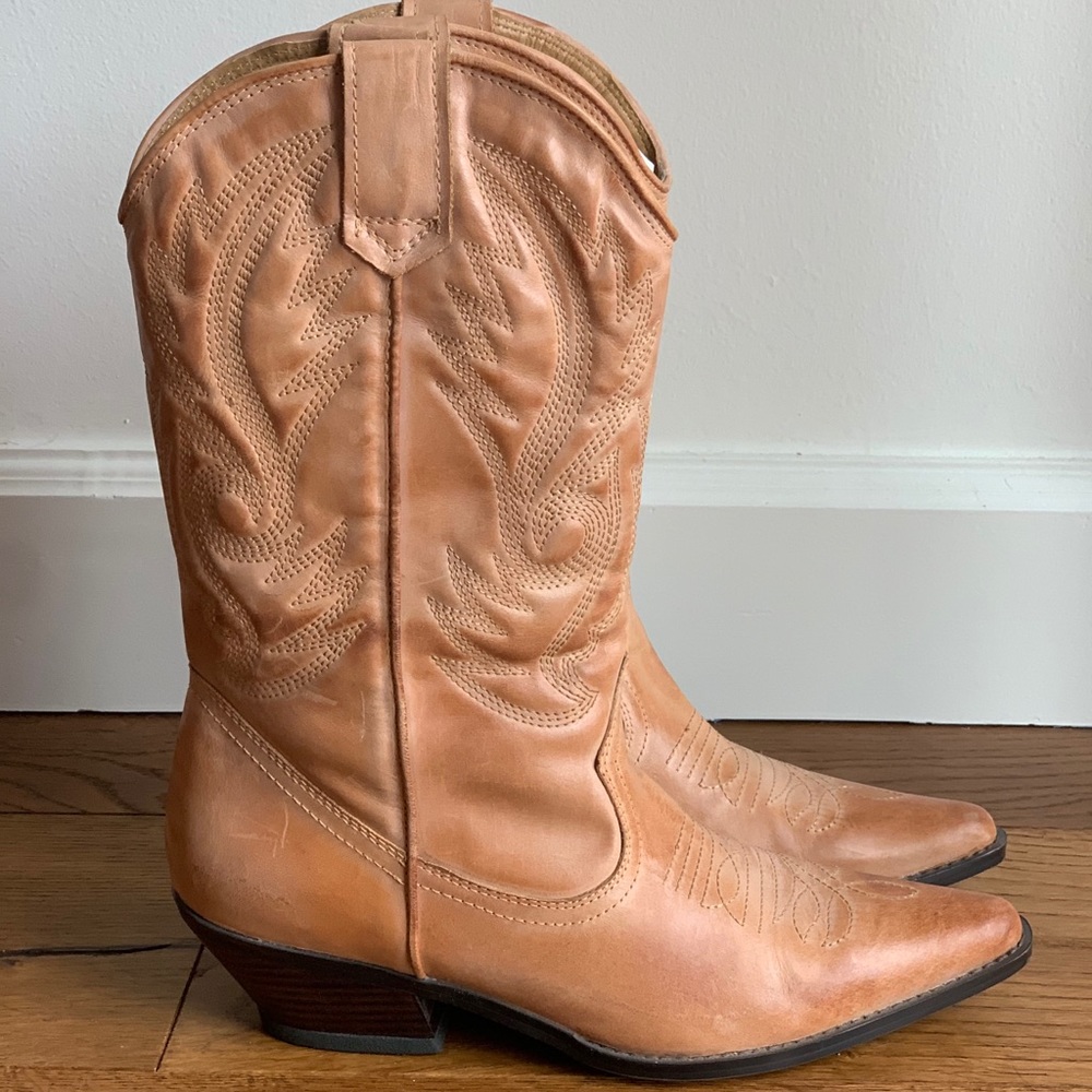 Aldo Cowboy boots